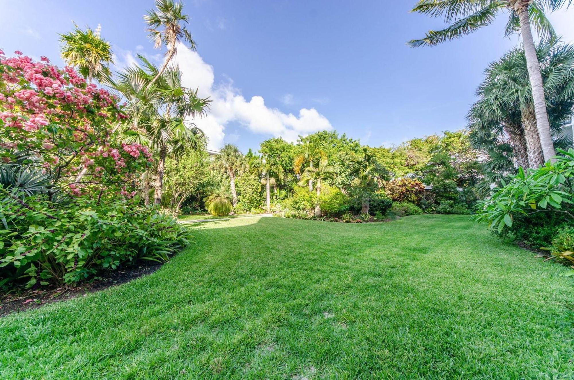 Beautifully Renovated Summer Of 2020 Come And Enjoy This Lovely Unit Key West Exterior foto